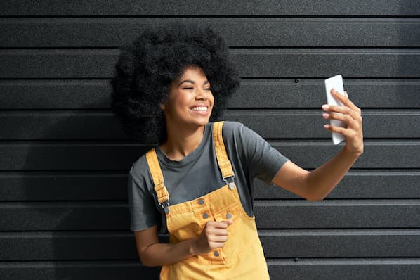 Which Social Media Channels Do Consumers Spend the Most Time On? [New Data]